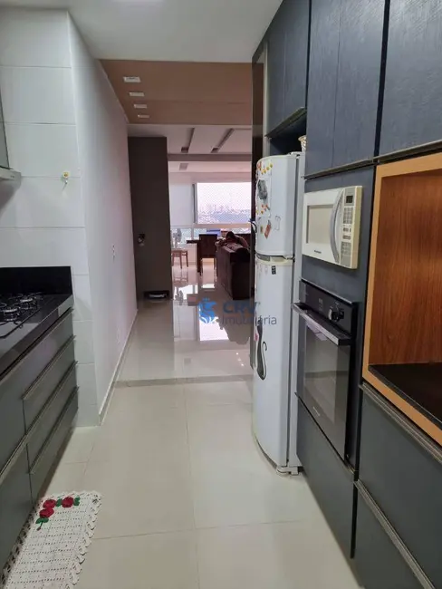 Apartamento com 3 quartos à venda, 205m2 em Gleba Fazenda Palhano, Londrina - PR - imagem 7 Foto 7 de Apartamento com 3 quartos à venda, 205m2 em Gleba Fazenda Palhano, Londrina - PR