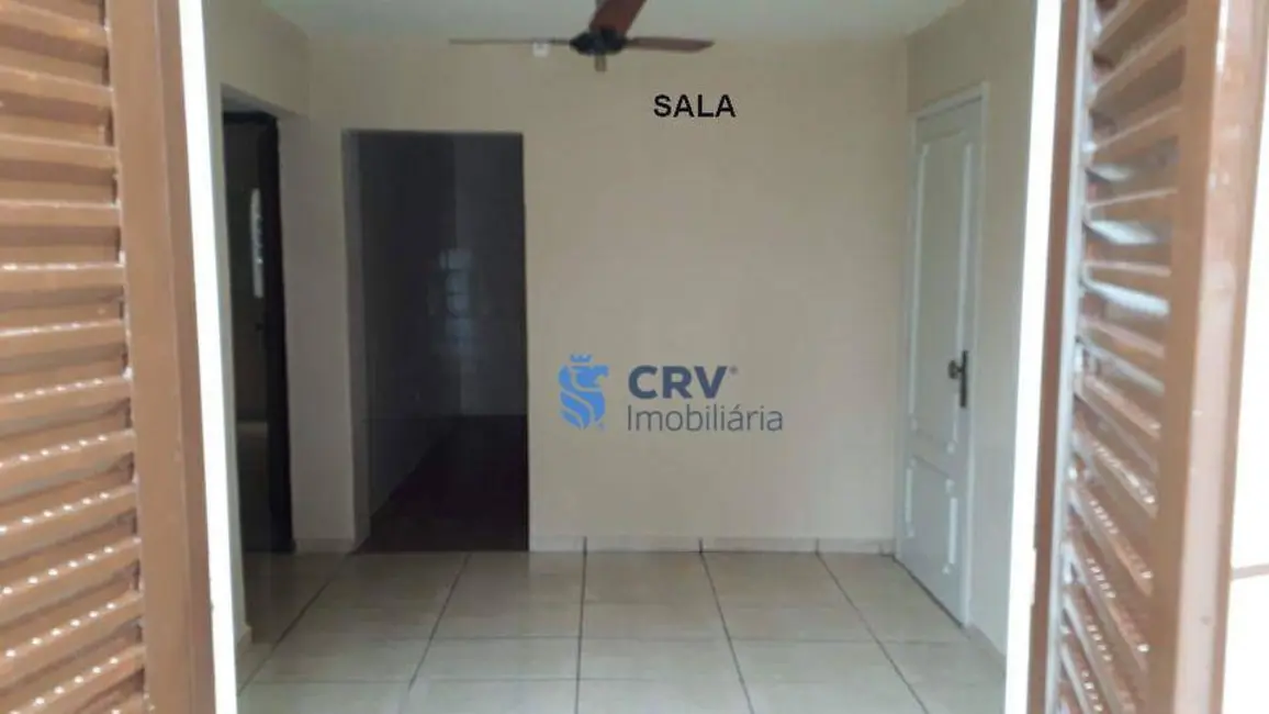 Casa com 3 quartos à venda e para alugar, 200m2 em Conjunto Farid Libos, Londrina - PR - imagem 8 Foto 8 de Casa com 3 quartos à venda e para alugar, 200m2 em Conjunto Farid Libos, Londrina - PR