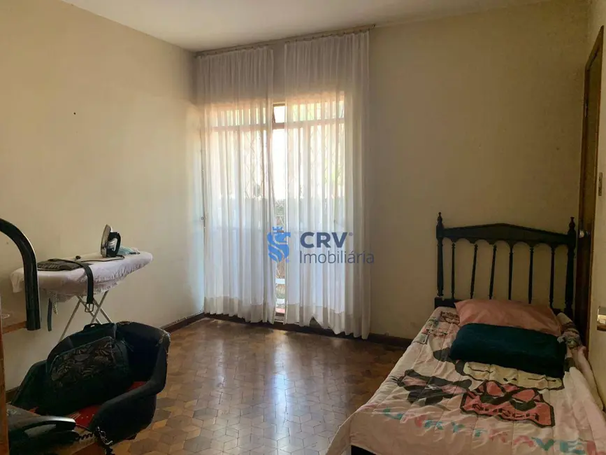 Sobrado com 4 quartos à venda, 333m2 em Jardim Londrilar, Londrina - PR - imagem 9 Foto 9 de Sobrado com 4 quartos à venda, 333m2 em Jardim Londrilar, Londrina - PR