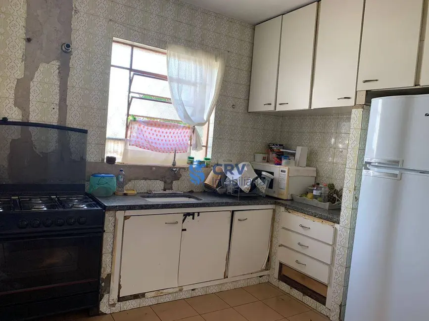 Sobrado com 4 quartos à venda, 333m2 em Jardim Londrilar, Londrina - PR - imagem 8 Foto 8 de Sobrado com 4 quartos à venda, 333m2 em Jardim Londrilar, Londrina - PR