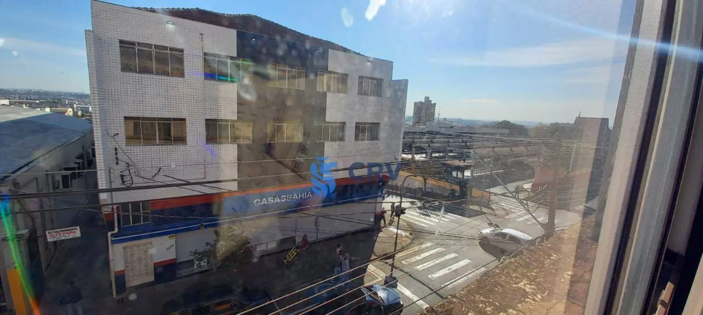 Sala Comercial à venda e para alugar, 581m2 em Centro, Londrina - PR - imagem 7 Foto 7 de Sala Comercial à venda e para alugar, 581m2 em Centro, Londrina - PR