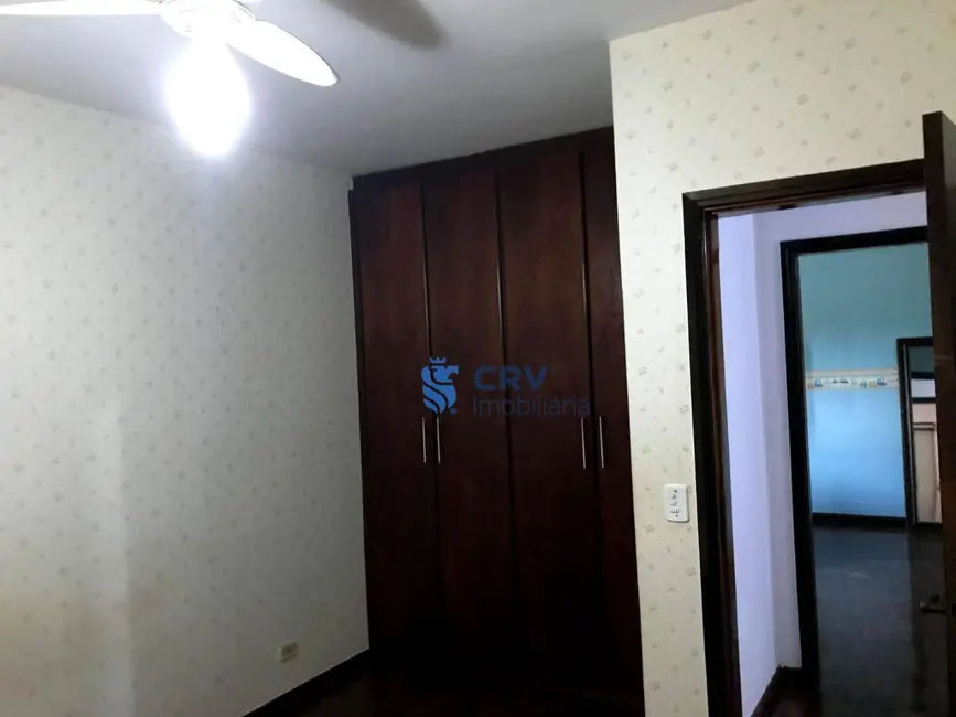 Casa com 6 quartos à venda, 520m2 em Vila Larsen 1, Londrina - PR - imagem 7 Foto 7 de Casa com 6 quartos à venda, 520m2 em Vila Larsen 1, Londrina - PR