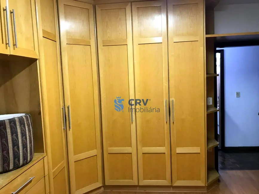 Casa com 6 quartos à venda, 520m2 em Vila Larsen 1, Londrina - PR - imagem 3 Foto 3 de Casa com 6 quartos à venda, 520m2 em Vila Larsen 1, Londrina - PR