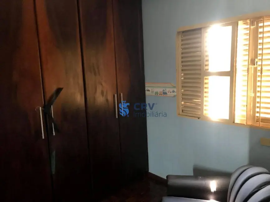 Casa com 6 quartos à venda, 520m2 em Vila Larsen 1, Londrina - PR - imagem 5 Foto 5 de Casa com 6 quartos à venda, 520m2 em Vila Larsen 1, Londrina - PR