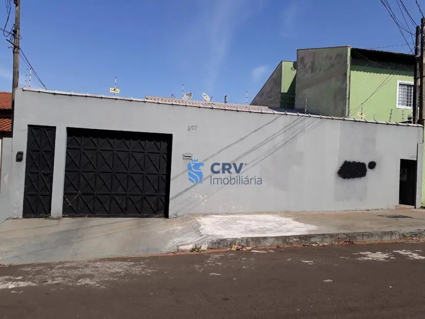 Casa com 3 quartos à venda, 359m2 em Coliseu, Londrina - PR - imagem 1 Foto 1 de Casa com 3 quartos à venda, 359m2 em Coliseu, Londrina - PR