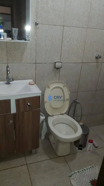 Casa com 3 quartos à venda, 200m2 em Aragarça, Londrina - PR - imagem 6 Foto 6 de Casa com 3 quartos à venda, 200m2 em Aragarça, Londrina - PR