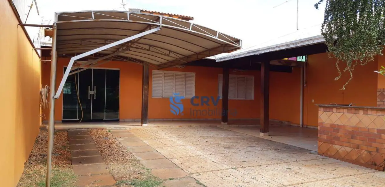 Foto 2 de Casa com 2 quartos à venda, 250m2 em Jardim Imagawa, Londrina - PR