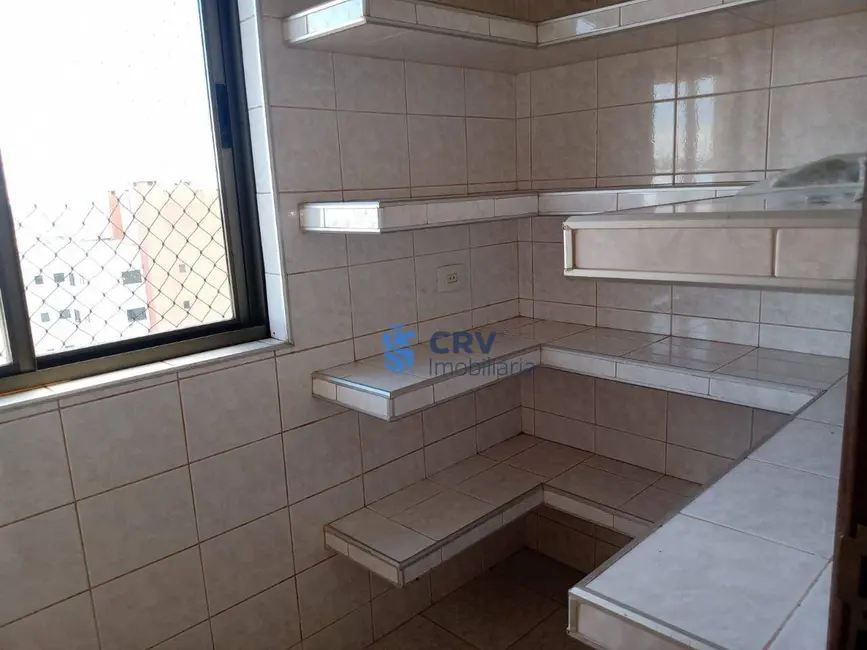 Apartamento com 3 quartos para alugar, 226m2 em Campo Belo, Londrina - PR - imagem 8 Foto 8 de Apartamento com 3 quartos para alugar, 226m2 em Campo Belo, Londrina - PR