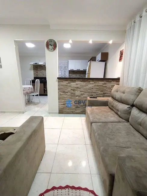 Casa com 3 quartos à venda, 200m2 em Conjunto Vivi Xavier, Londrina - PR - imagem 3 Foto 3 de Casa com 3 quartos à venda, 200m2 em Conjunto Vivi Xavier, Londrina - PR