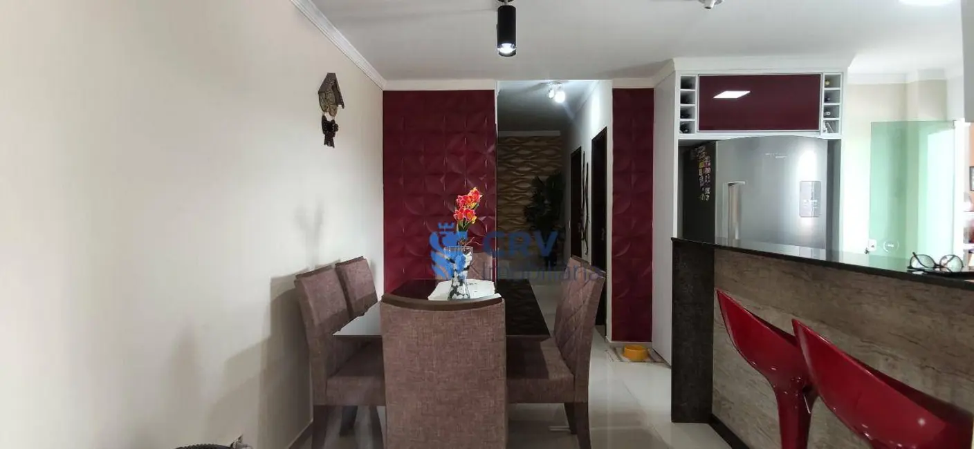 Casa com 3 quartos à venda, 250m2 em Conjunto Café, Londrina - PR - imagem 5 Foto 5 de Casa com 3 quartos à venda, 250m2 em Conjunto Café, Londrina - PR