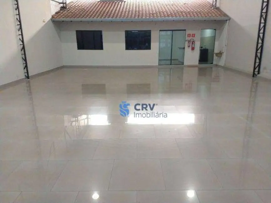 Foto 2 de Armazém / Galpão à venda, 259m2 em Aragarça, Londrina - PR