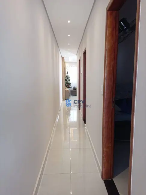 Casa com 2 quartos à venda, 125m2 em Jardim Roma, Londrina - PR - imagem 8 Foto 8 de Casa com 2 quartos à venda, 125m2 em Jardim Roma, Londrina - PR