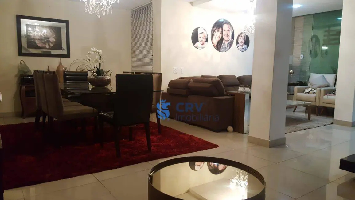 Sobrado com 4 quartos à venda, 370m2 em Jardim Santa Alice, Arapongas - PR - imagem 9 Foto 9 de Sobrado com 4 quartos à venda, 370m2 em Jardim Santa Alice, Arapongas - PR