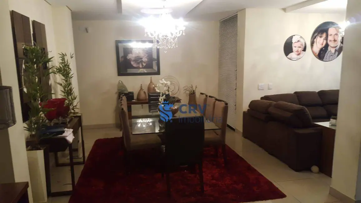 Sobrado com 4 quartos à venda, 370m2 em Jardim Santa Alice, Arapongas - PR - imagem 4 Foto 4 de Sobrado com 4 quartos à venda, 370m2 em Jardim Santa Alice, Arapongas - PR