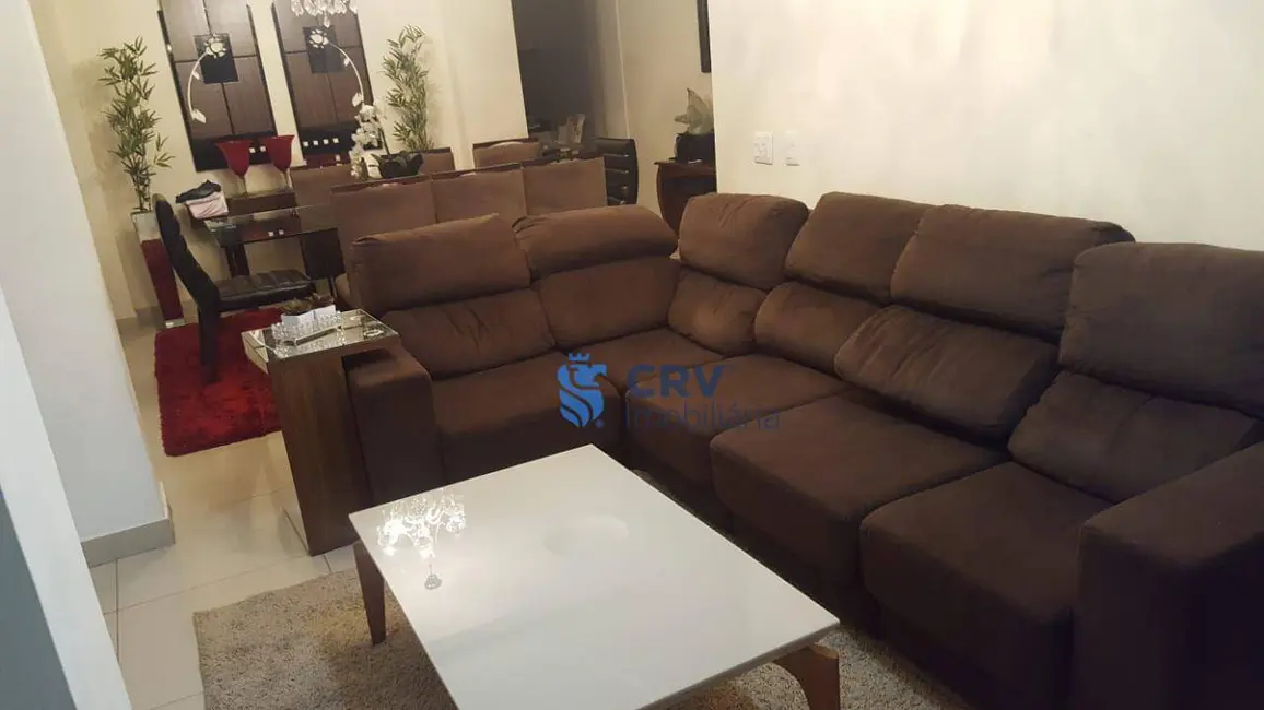 Sobrado com 4 quartos à venda, 370m2 em Jardim Santa Alice, Arapongas - PR - imagem 5 Foto 5 de Sobrado com 4 quartos à venda, 370m2 em Jardim Santa Alice, Arapongas - PR