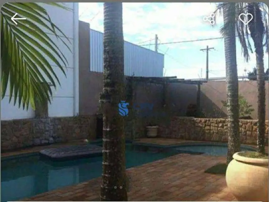 Casa com 2 quartos à venda, 500m2 em Colúmbia, Londrina - PR - imagem 4 Foto 4 de Casa com 2 quartos à venda, 500m2 em Colúmbia, Londrina - PR
