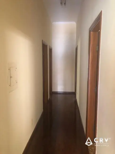 Foto 6 de Casa com 4 quartos para alugar, 307m2 em Quebec, Londrina - PR