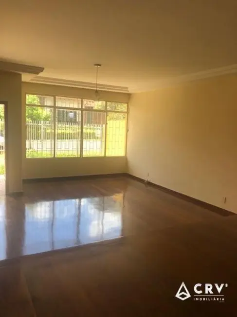 Foto 3 de Casa com 4 quartos para alugar, 307m2 em Quebec, Londrina - PR