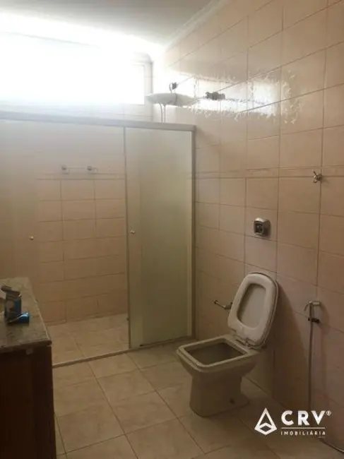 Foto 7 de Casa com 4 quartos para alugar, 307m2 em Quebec, Londrina - PR