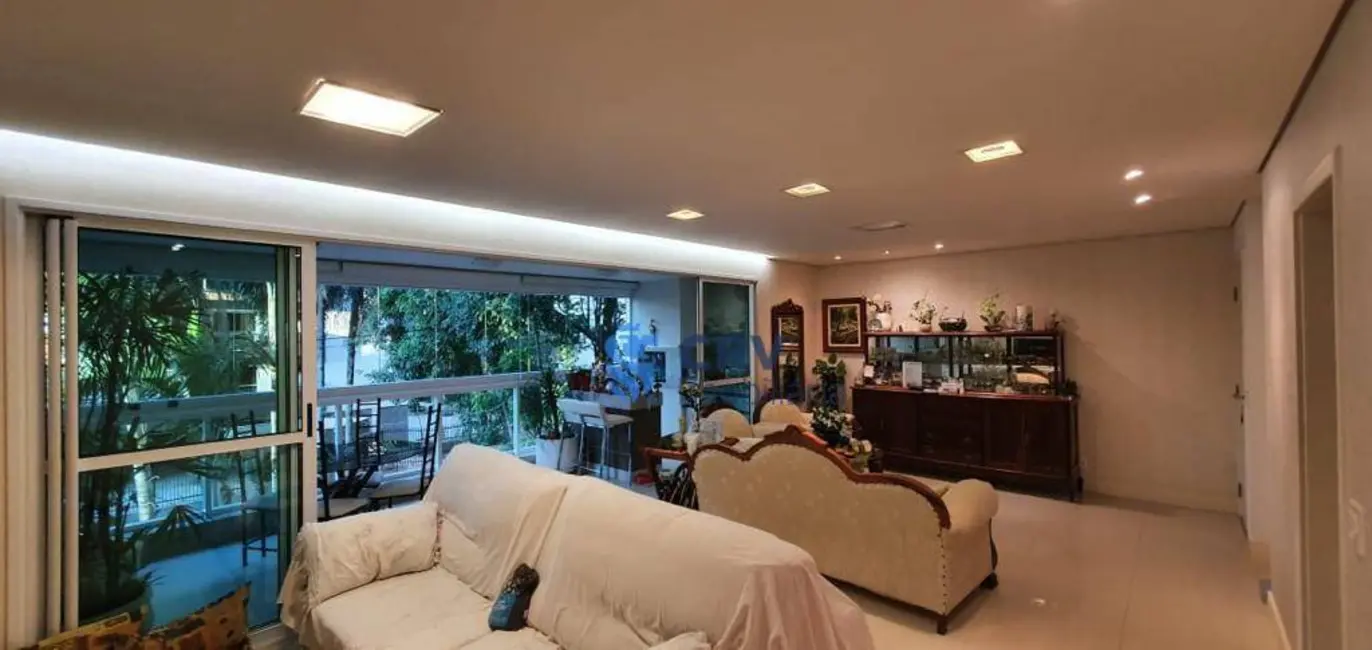 Foto 2 de Apartamento com 3 quartos à venda, 188m2 em Centro, Londrina - PR