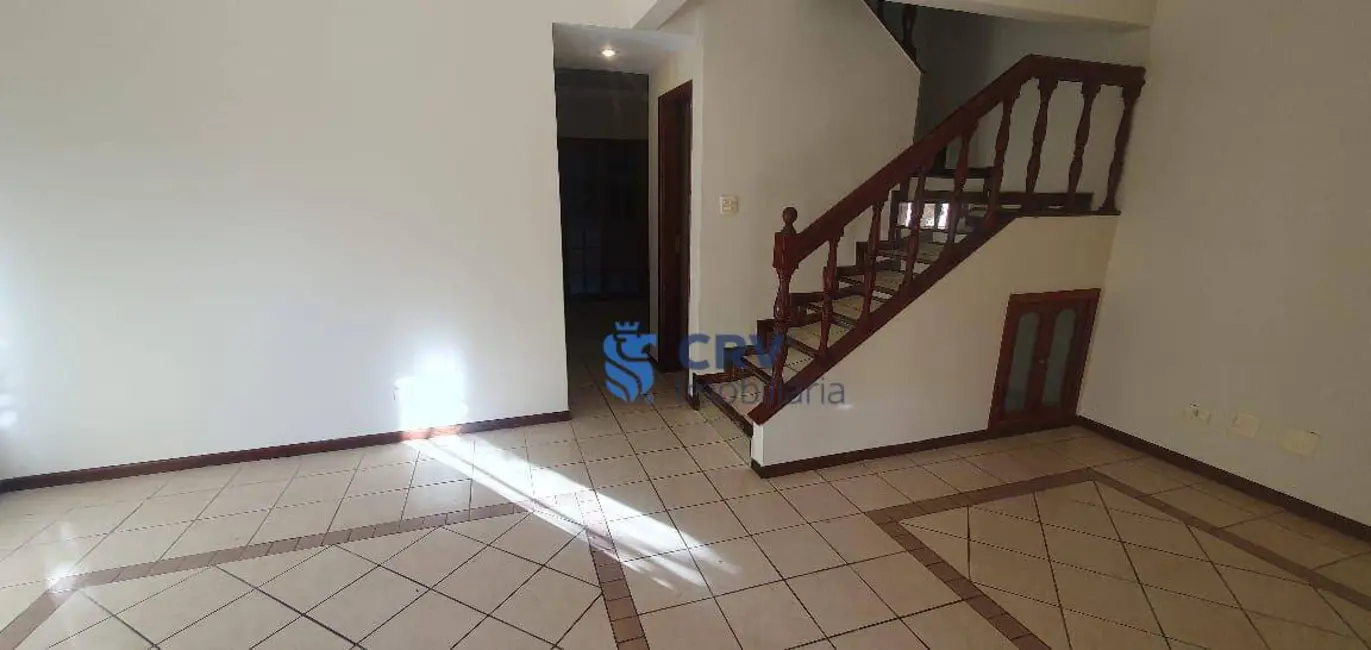 Casa de Condomínio com 3 quartos à venda, 190m2 em Parque Jamaica, Londrina - PR - imagem 4 Foto 4 de Casa de Condomínio com 3 quartos à venda, 190m2 em Parque Jamaica, Londrina - PR