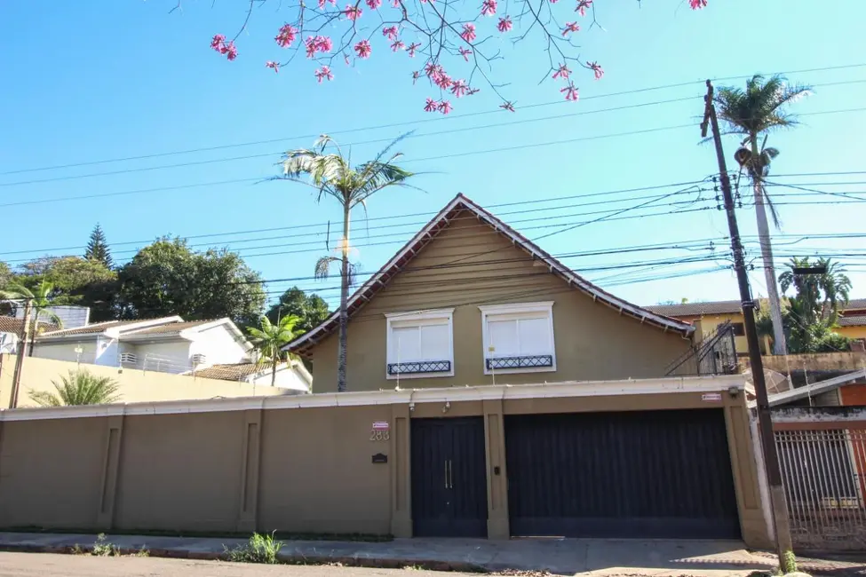 Foto 1 de Casa com 4 quartos à venda, 470m2 em Quebec, Londrina - PR