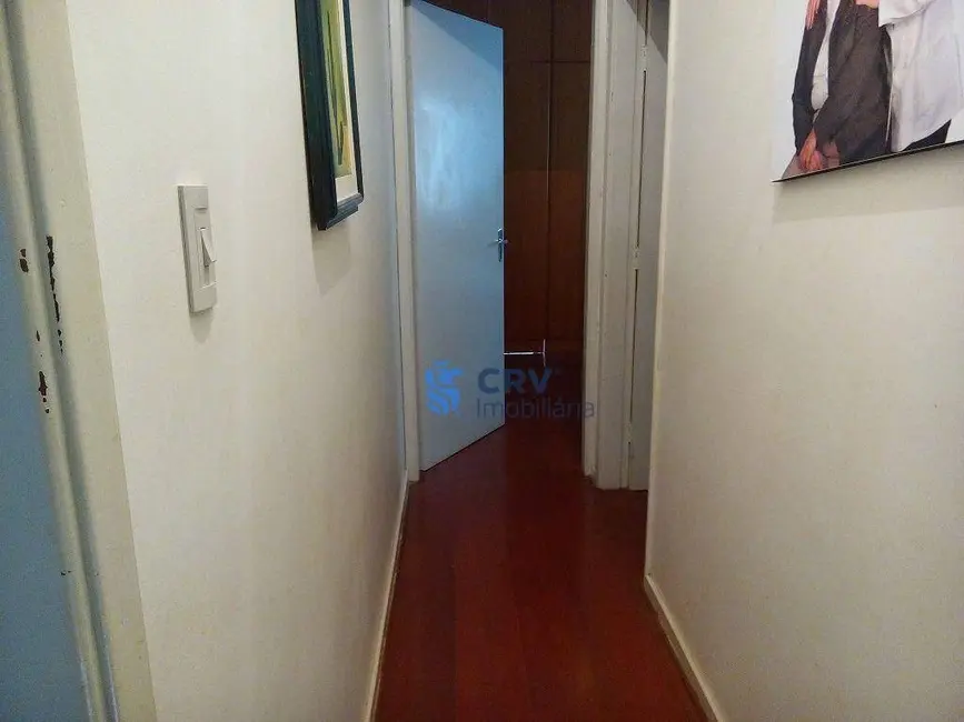 Casa com 3 quartos à venda, 350m2 em Aeroporto, Londrina - PR - imagem 5 Foto 5 de Casa com 3 quartos à venda, 350m2 em Aeroporto, Londrina - PR