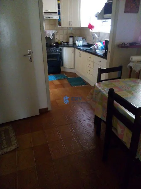 Casa com 3 quartos à venda, 350m2 em Aeroporto, Londrina - PR - imagem 2 Foto 2 de Casa com 3 quartos à venda, 350m2 em Aeroporto, Londrina - PR