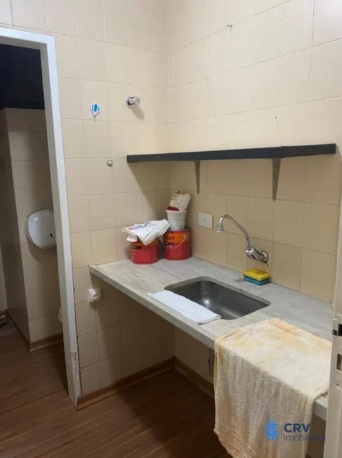 Sala Comercial à venda e para alugar, 50m2 em Centro, Londrina - PR - imagem 8 Foto 8 de Sala Comercial à venda e para alugar, 50m2 em Centro, Londrina - PR