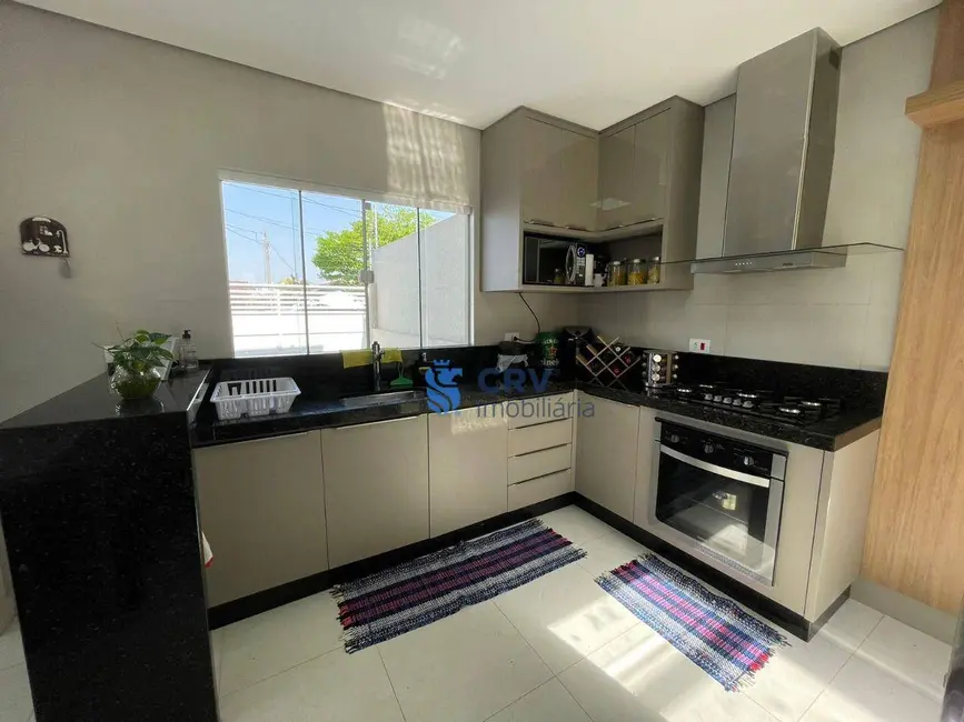 Sobrado com 3 quartos à venda, 213m2 em Andes, Londrina - PR - imagem 4 Foto 4 de Sobrado com 3 quartos à venda, 213m2 em Andes, Londrina - PR