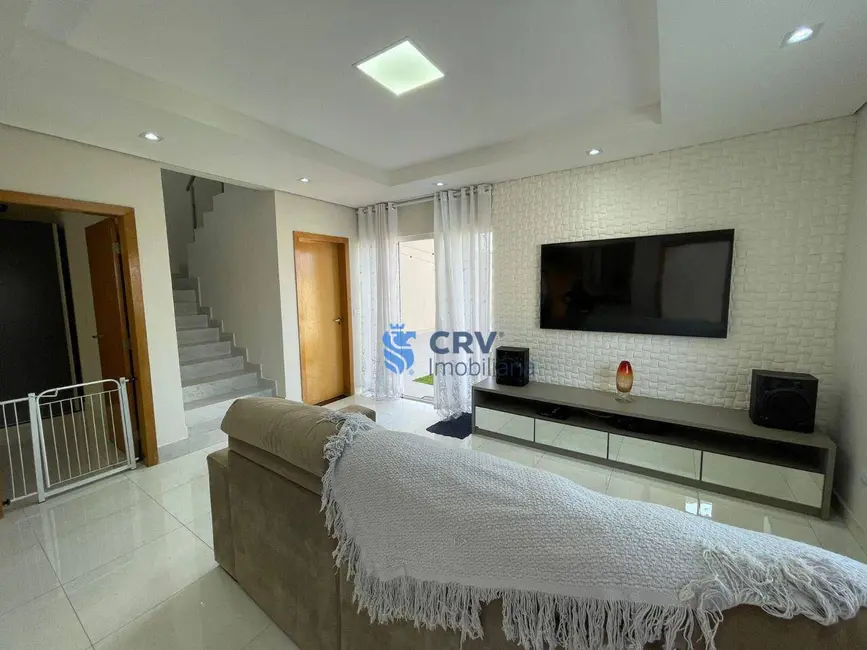 Sobrado com 3 quartos à venda, 213m2 em Andes, Londrina - PR - imagem 3 Foto 3 de Sobrado com 3 quartos à venda, 213m2 em Andes, Londrina - PR