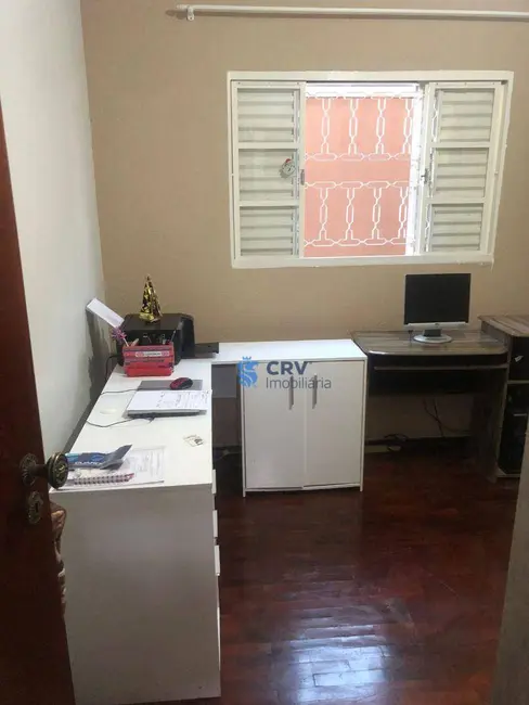 Casa com 4 quartos à venda, 300m2 em Leonor, Londrina - PR - imagem 9 Foto 9 de Casa com 4 quartos à venda, 300m2 em Leonor, Londrina - PR