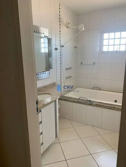 Sobrado com 4 quartos à venda, 352m2 em Condomínio Vale do Arvoredo, Londrina - PR - imagem 7 Foto 7 de Sobrado com 4 quartos à venda, 352m2 em Condomínio Vale do Arvoredo, Londrina - PR
