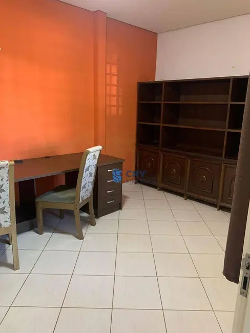 Sobrado com 4 quartos à venda, 352m2 em Condomínio Vale do Arvoredo, Londrina - PR - imagem 8 Foto 8 de Sobrado com 4 quartos à venda, 352m2 em Condomínio Vale do Arvoredo, Londrina - PR
