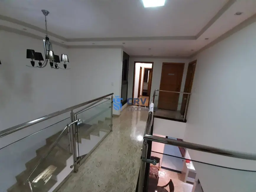 Sobrado com 4 quartos à venda, 250m2 em Jardim Planalto, Londrina - PR - imagem 9 Foto 9 de Sobrado com 4 quartos à venda, 250m2 em Jardim Planalto, Londrina - PR