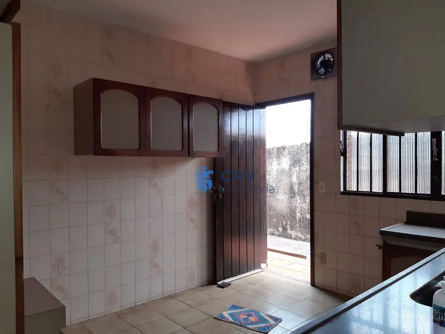 Casa com 6 quartos à venda, 428m2 em Lago Parque, Londrina - PR - imagem 6 Foto 6 de Casa com 6 quartos à venda, 428m2 em Lago Parque, Londrina - PR