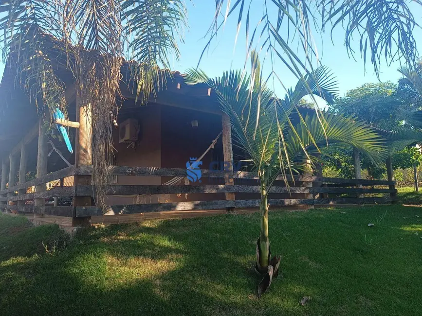 Chácara com 3 quartos à venda, 3900m2 em Novo Aeroporto, Londrina - PR - imagem 3 Foto 3 de Chácara com 3 quartos à venda, 3900m2 em Novo Aeroporto, Londrina - PR