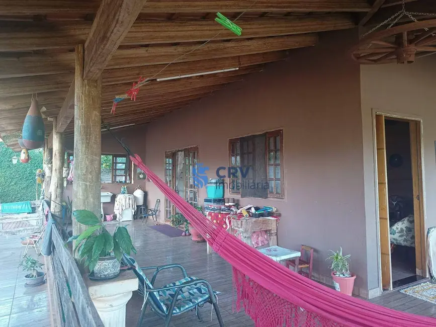 Chácara com 3 quartos à venda, 3900m2 em Novo Aeroporto, Londrina - PR - imagem 7 Foto 7 de Chácara com 3 quartos à venda, 3900m2 em Novo Aeroporto, Londrina - PR