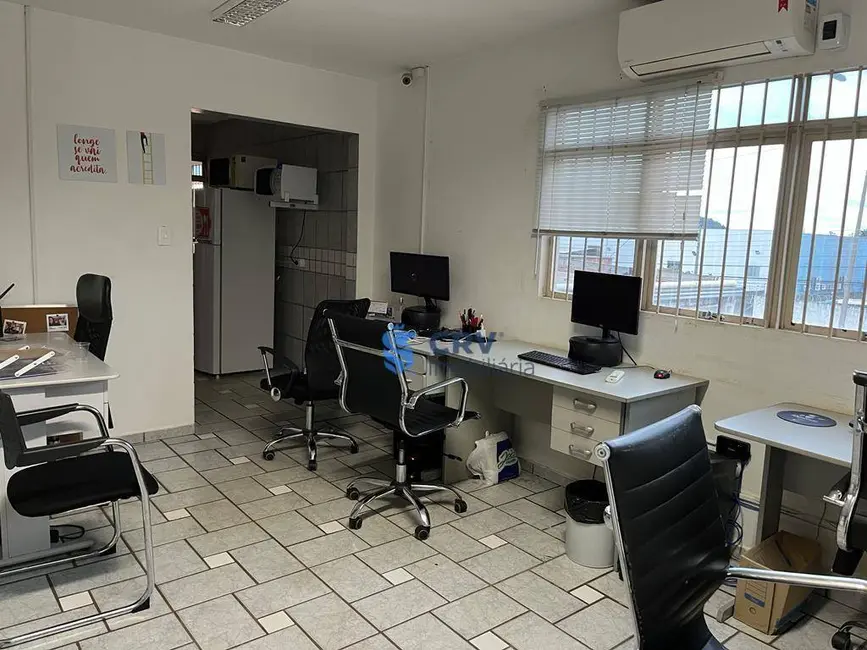 Foto 8 de Armazém / Galpão para alugar, 1300m2 em Parque Comercial Quati, Londrina - PR