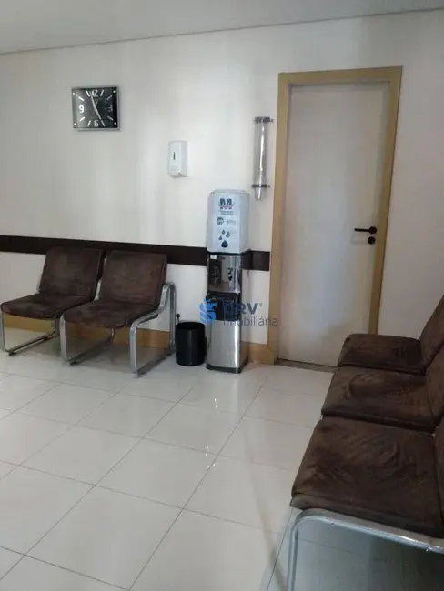Sala Comercial à venda e para alugar, 139m2 em Centro, Londrina - PR - imagem 9 Foto 9 de Sala Comercial à venda e para alugar, 139m2 em Centro, Londrina - PR