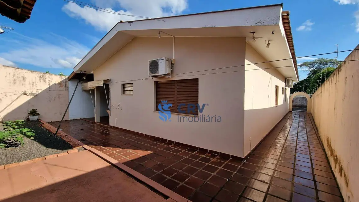 Foto 5 de Casa com 3 quartos à venda, 387m2 em Califórnia, Londrina - PR