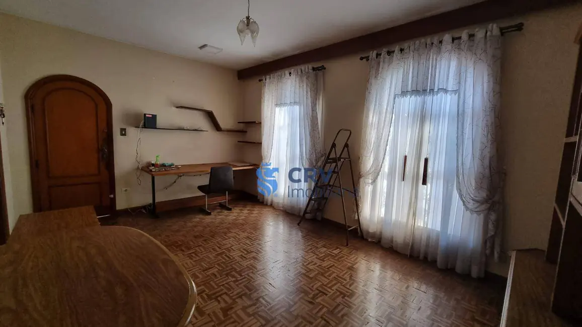 Foto 7 de Casa com 3 quartos à venda, 387m2 em Califórnia, Londrina - PR