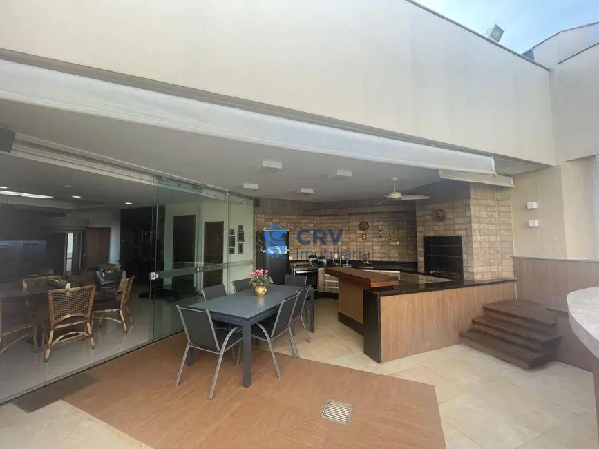 Apartamento com 5 quartos à venda, 700m2 em Centro, Londrina - PR - imagem 4 Foto 4 de Apartamento com 5 quartos à venda, 700m2 em Centro, Londrina - PR
