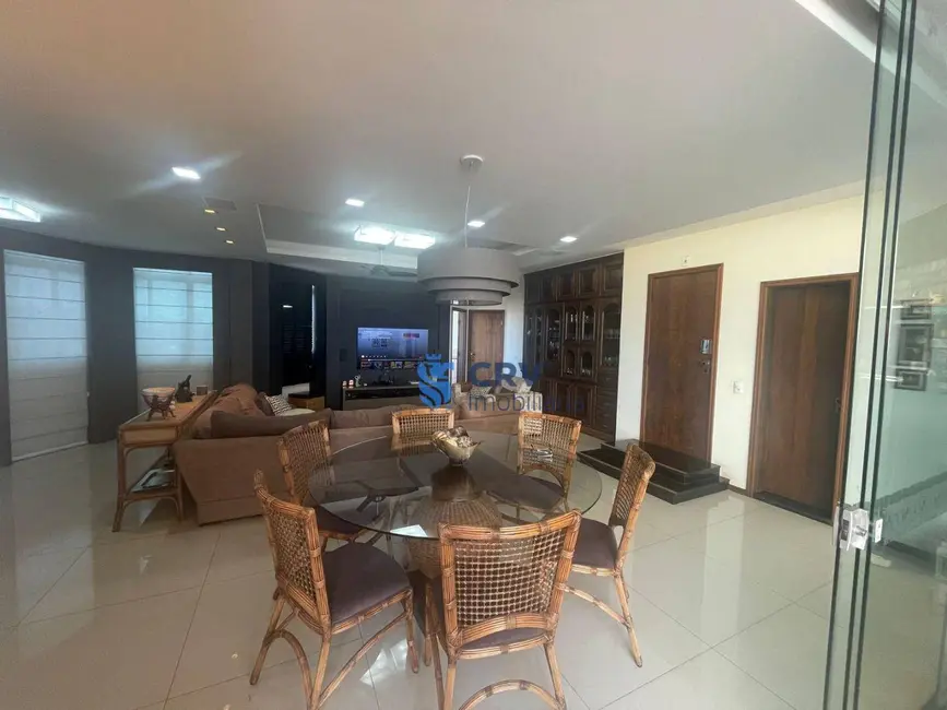 Apartamento com 5 quartos à venda, 700m2 em Centro, Londrina - PR - imagem 6 Foto 6 de Apartamento com 5 quartos à venda, 700m2 em Centro, Londrina - PR