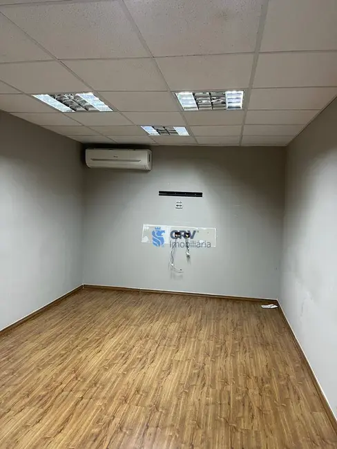 Foto 8 de Sala Comercial para alugar, 500m2 em Centro, Londrina - PR