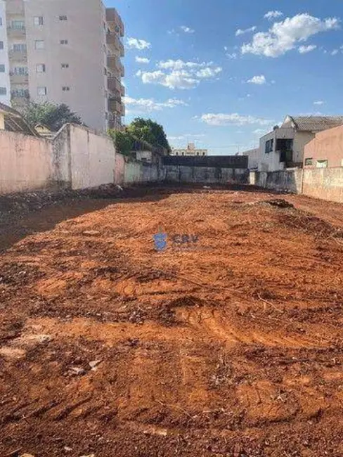 Terreno / Lote à venda, 656m2 em Centro, Londrina - PR - imagem 3 Foto 3 de Terreno / Lote à venda, 656m2 em Centro, Londrina - PR