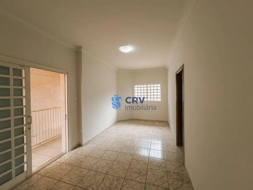 Foto 3 de Casa com 3 quartos para alugar, 246m2 em Shangri-lá, Londrina - PR