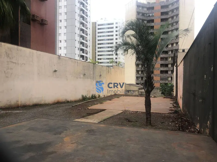 Foto 2 de Terreno / Lote à venda, 660m2 em Centro, Londrina - PR