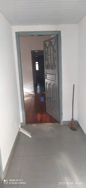 Casa com 2 quartos à venda e para alugar, 290m2 em Centro, Londrina - PR - imagem 5 Foto 5 de Casa com 2 quartos à venda e para alugar, 290m2 em Centro, Londrina - PR