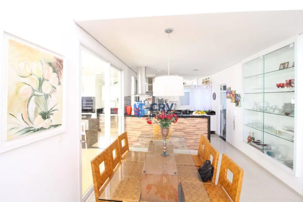 Sobrado com 3 quartos à venda, 547m2 em Terra Bonita, Londrina - PR - imagem 6 Foto 6 de Sobrado com 3 quartos à venda, 547m2 em Terra Bonita, Londrina - PR